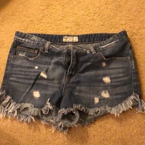 Mid/High waisted free people shorts!